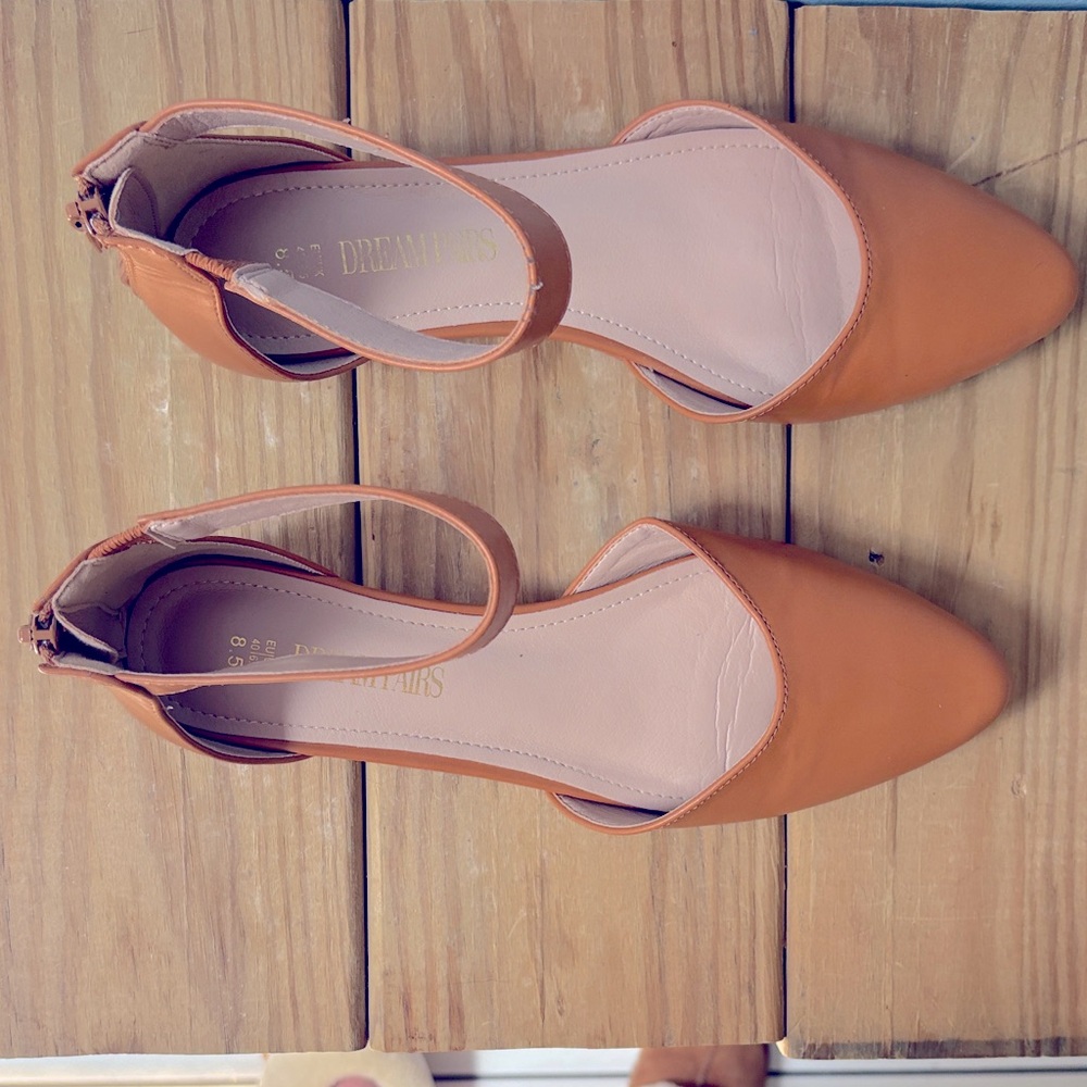 Dream Pairs Amiga-1 Tan Brown Orange Flats Women's Pointed Toe Shoes Size 8.5 !